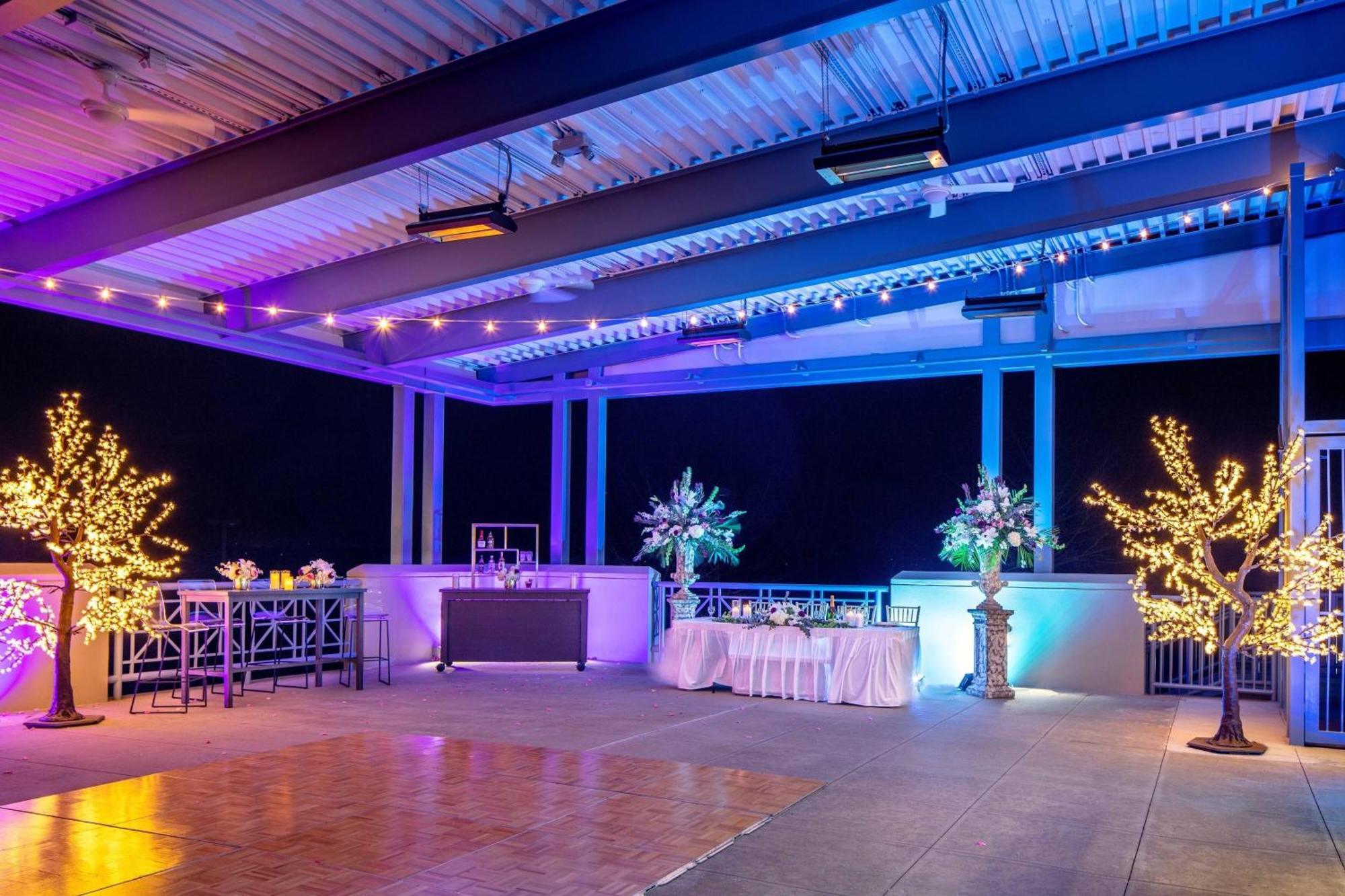 Marriott Shoals & Hotel 4*